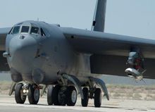 B-52携带X-51飞行器