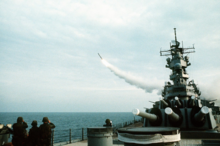 从战列舰上发射的战斧巡航导弹打响了海湾战争的第一枪
