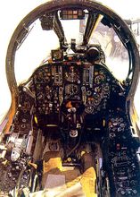 F-105的座舱