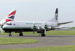 英国大西洋航空的一架L-188客机