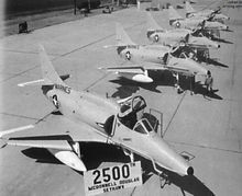 第 5 架 A-4M 生产型也是第 2,500 架天鹰