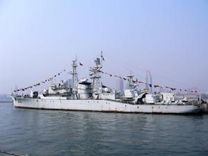 南充号护卫舰在青岛海军博物馆