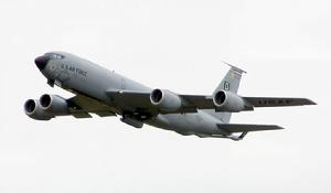 KC-135空中加油机