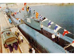 033G型潜艇