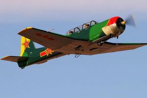 美国飞行爱好者飞初教-6